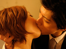 女性向けAVで活躍するイケメンでセクシーなエロメン男優のキス画像