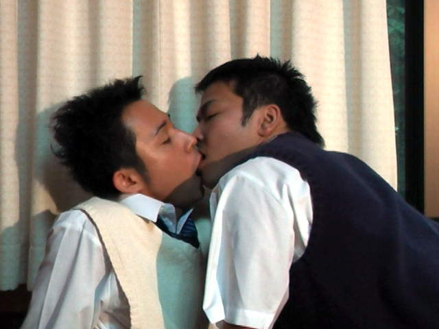 ゲイ・BLのキス画像…18